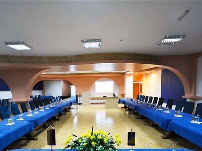 Hotel Bm International ซาราเยโว ภายนอก รูปภาพ