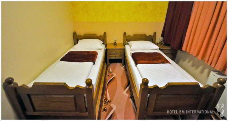 Hotel Bm International ซาราเยโว ภายนอก รูปภาพ