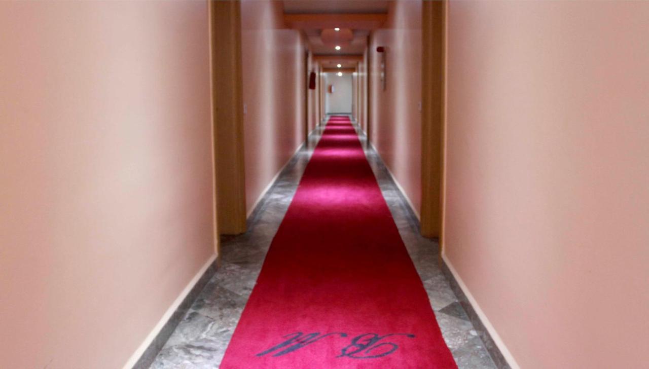 Hotel Bm International ซาราเยโว ภายนอก รูปภาพ