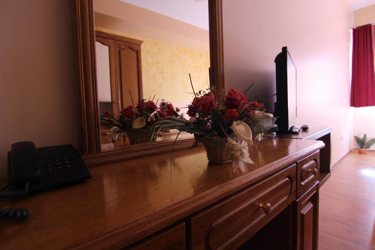 Hotel Bm International ซาราเยโว ภายนอก รูปภาพ